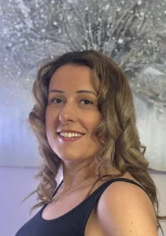 https://www.mrpkaluplasticsurgery.co.uk/wp-content/uploads/2025/06/Rebbecca-185x400-1.png